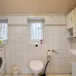 Haus Gerda Holiday home Stadum